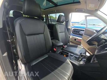 2022 Volkswagen Tiguan SE - miniatura 18