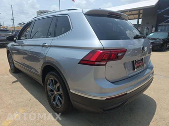 2022 Volkswagen Tiguan SE - miniatura 2