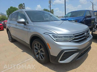 2022 Volkswagen Tiguan SE - miniatura 4
