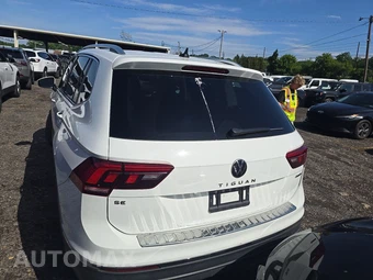 2022 Volkswagen Tiguan SE – miniatura 5