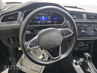 2022 Volkswagen Tiguan SE - miniatura 10