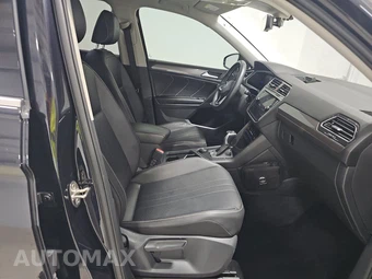 2022 Volkswagen Tiguan SE - miniatura 8
