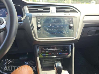 2022 Volkswagen Tiguan SE – miniatura 10