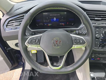 2022 Volkswagen Tiguan SE - miniatura 10