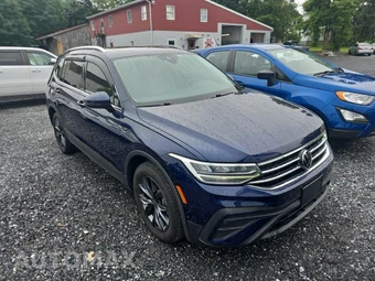 2022 Volkswagen Tiguan SE - miniatura 3