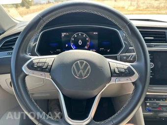 2022 Volkswagen Tiguan SE - miniatura 13