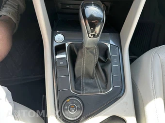 2022 Volkswagen Tiguan SE - miniatura 19