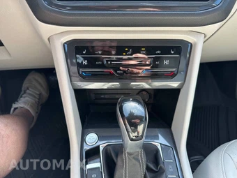 2022 Volkswagen Tiguan SE - miniatura 20