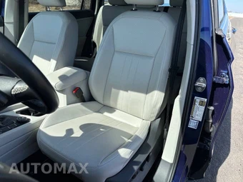 2022 Volkswagen Tiguan SE - miniatura 8
