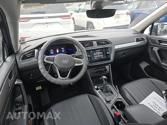 2022 Volkswagen Tiguan SE - miniatura 11