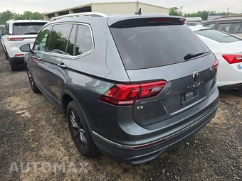 2022 Volkswagen Tiguan SE - miniatura 6