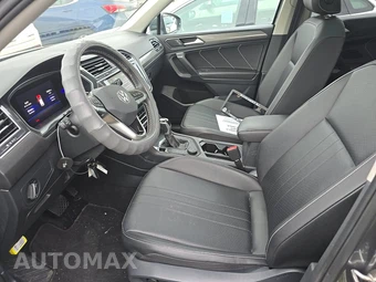 2022 Volkswagen Tiguan SE - miniatura 7