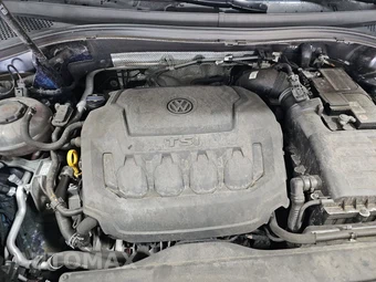 2022 Volkswagen Tiguan SE - miniatura 15