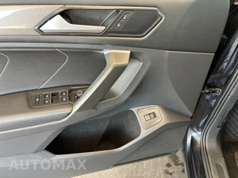 2022 Volkswagen Tiguan SE - miniatura 11