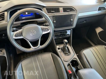 2022 Volkswagen Tiguan SE - miniatura 12