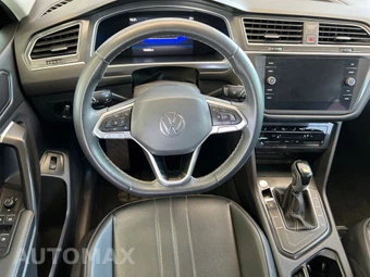 2022 Volkswagen Tiguan SE - miniatura 13