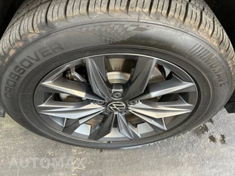 2022 Volkswagen Tiguan SE - miniatura 26