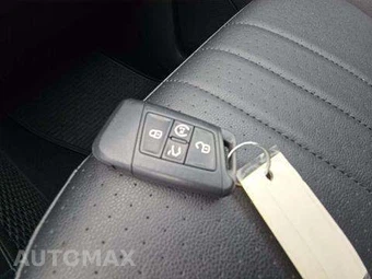 2022 Volkswagen Tiguan SE – miniatura 9