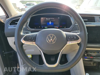 2022 Volkswagen Tiguan SE - miniatura 10