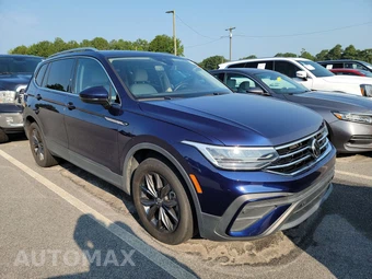 2022 Volkswagen Tiguan SE - miniatura 3