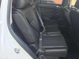 2022 Volkswagen Tiguan SE - miniatura 17