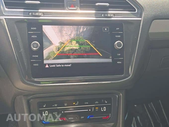 2022 Volkswagen Tiguan SE - miniatura 10