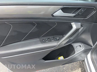2022 Volkswagen Tiguan SE - miniatura 9