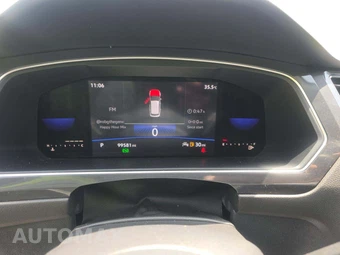 2022 Volkswagen Tiguan SE - miniatura 6