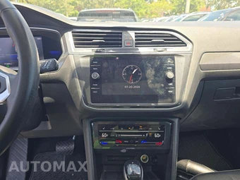 2022 Volkswagen Tiguan SE – miniatura 10