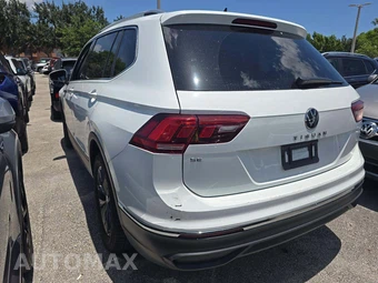 2022 Volkswagen Tiguan SE – miniatura 2