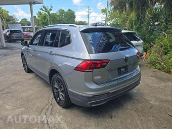 2022 Volkswagen Tiguan SE - miniatura 2