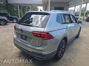 2022 Volkswagen Tiguan SE - miniatura 3