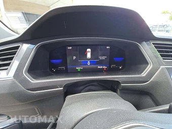 2022 Volkswagen Tiguan SE - miniatura 9