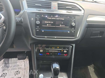 2022 Volkswagen Tiguan SE – miniatura 7