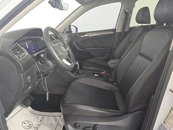 2022 Volkswagen Tiguan SE – miniatura 7