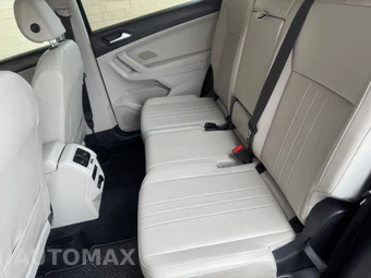 2022 Volkswagen Tiguan SE - miniatura 12