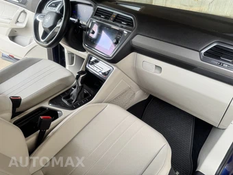 2022 Volkswagen Tiguan SE - miniatura 18