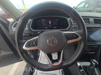 2022 Volkswagen Tiguan SE - miniatura 10