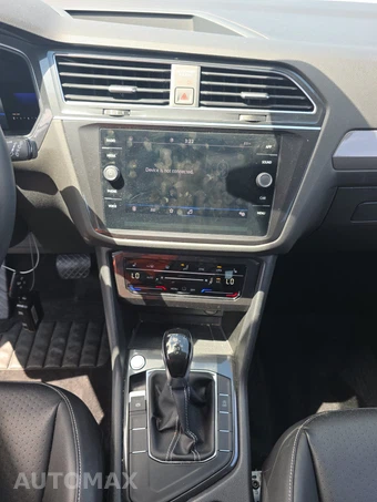 2022 Volkswagen Tiguan SE – miniatura 11