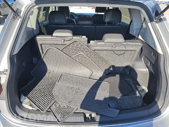 2022 Volkswagen Tiguan SE - miniatura 17
