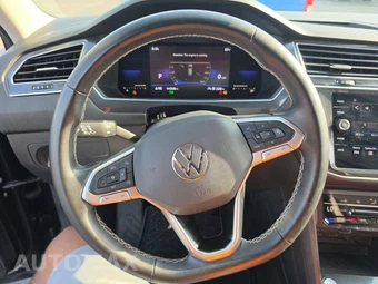 2022 Volkswagen Tiguan SE - miniatura 10