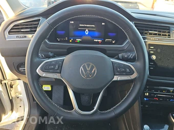 2022 Volkswagen Tiguan SE - miniatura 10