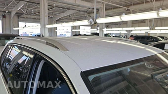 2022 Volkswagen Tiguan SE - miniatura 18
