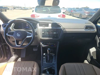 2022 Volkswagen Tiguan SE - miniatura 11