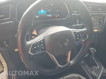2022 Volkswagen Tiguan SE R-Line Black - miniatura 10