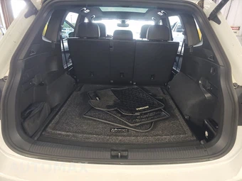 2022 Volkswagen Tiguan SE R-Line Black - miniatura 16