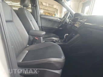 2022 Volkswagen Tiguan SE R-Line Black - miniatura 8
