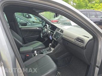 2022 Volkswagen Tiguan SE R-Line Black - miniatura 8