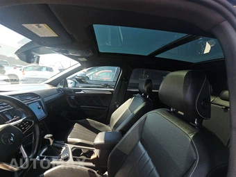 2022 Volkswagen Tiguan SE R-Line Black - miniatura 17