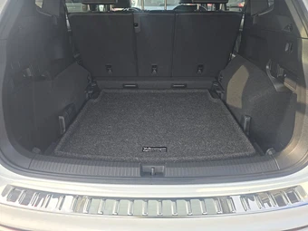 2022 Volkswagen Tiguan SE R-Line Black - miniatura 16
